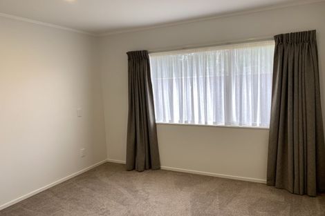 Photo of property in 6 Villa Grove, Paraparaumu, 5032