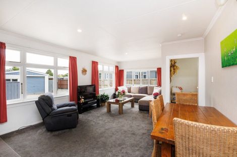 Photo of property in 82 Derby Street, Feilding, 4702