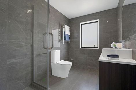 Photo of property in 32 Leathem Crescent, Pokeno, 2402