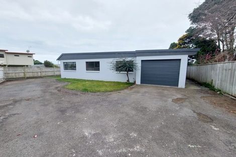 Photo of property in 3 Prudence Place, Oakura, 4314