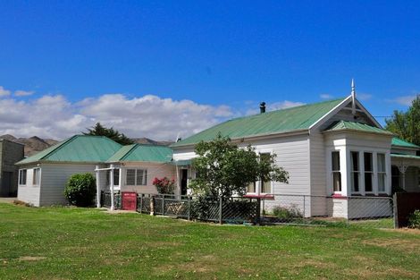 Photo of property in 5584 Kurow Duntroon Road, Kurow, 9498