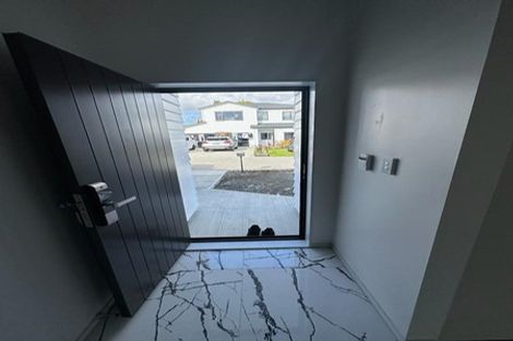 Photo of property in 4 Nagra Lane, Papakura, 2110