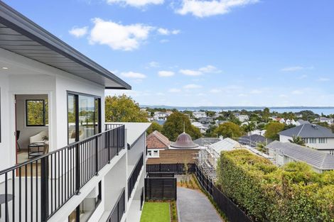 Photo of property in 4/29 Sentinel Road, Herne Bay, Auckland, 1011