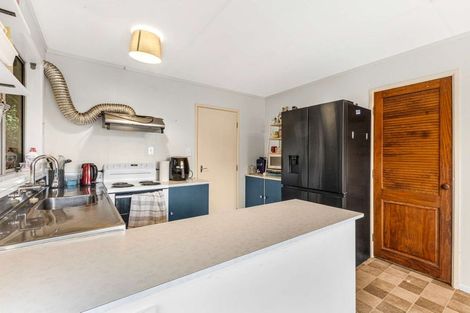 Photo of property in 42 Omata Road, Marfell, New Plymouth, 4310