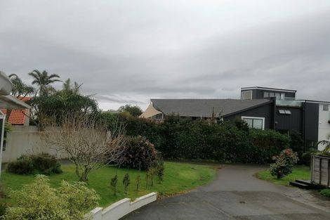 Photo of property in 3/240 Hurstmere Road, Takapuna, Auckland, 0622