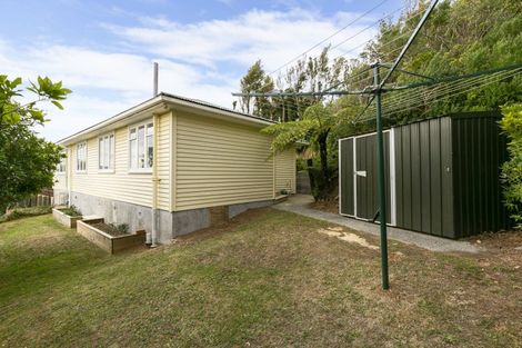 Photo of property in 5 Barrie Street, Johnsonville, Wellington, 6037