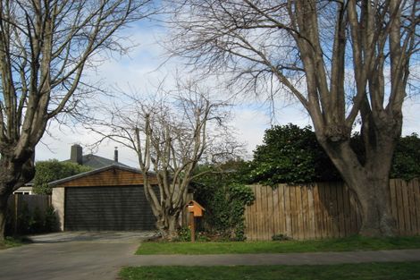 Photo of property in 9 Thorrington Road, Cashmere, Christchurch, 8022