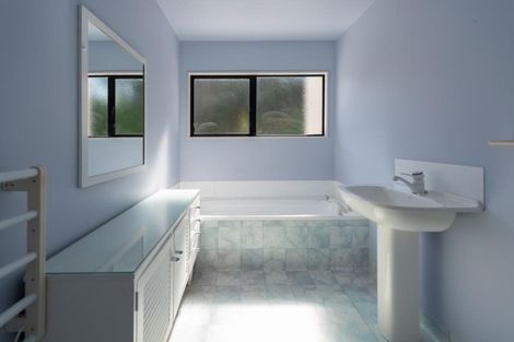 Photo of property in 65 Nevay Road, Miramar, Wellington, 6022