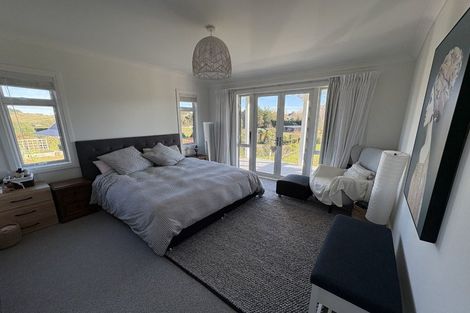 Photo of property in 21 Kristin Place, Manakau, Levin, 5573