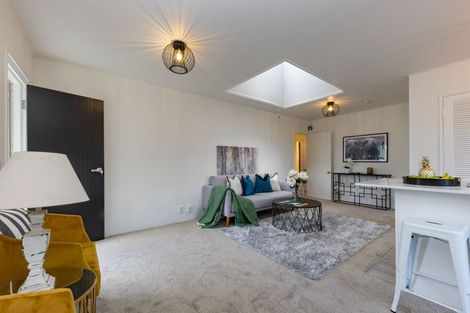 Photo of property in 463b Great South Road, Opaheke, Papakura, 2113