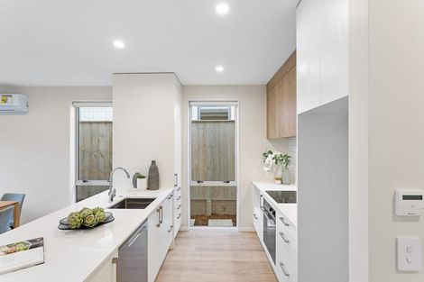 Photo of property in 6d Te Awapu Crescent, Takanini, 2112