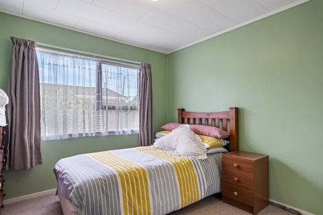 Photo of property in 40 Saint Annes Street, Levin, 5510