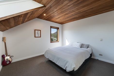 Photo of property in 82 Threepwood Road, Lake Hayes, Queenstown, 9371