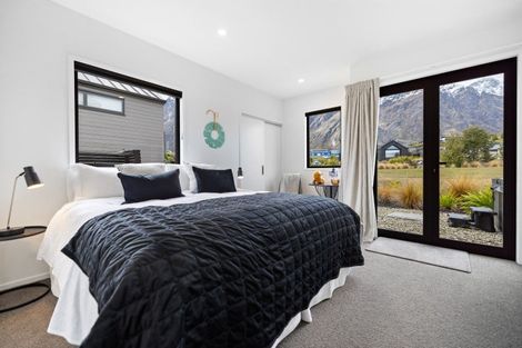 Photo of property in 3a Rannoch Drive, Jacks Point, Queenstown, 9371
