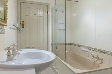 Photo of property in 18 Mere Road, Taupo, 3330