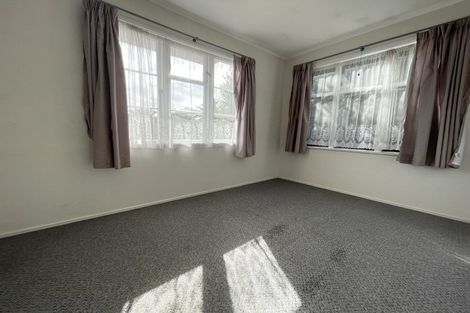 Photo of property in 67 Seabrook Avenue, New Lynn, Auckland, 0600