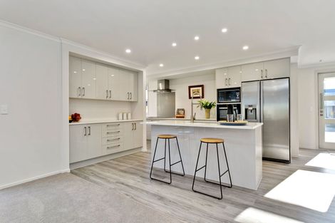 Photo of property in 14 Clifford Close, Leamington, Cambridge, 3432