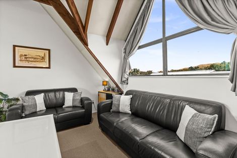 Photo of property in 17 Gilmour Place, Taradale, Napier, 4112