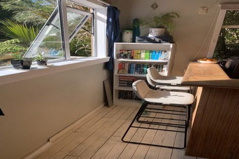 Photo of property in 45 Takahe Road, Titirangi, Auckland, 0604