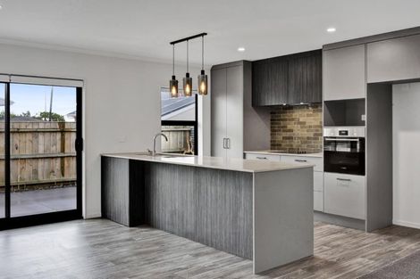 Photo of property in 7 Egmont Street, Hawera, 4610