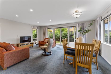 Photo of property in 9 Saint Clair Close, Harewood, Christchurch, 8051