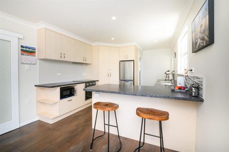 Photo of property in 10 Bond Street, Marton, 4710