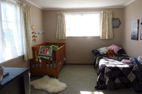 Photo of property in 1 Laurent Vc Street, Hawera, 4610