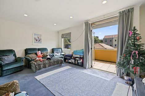 Photo of property in Marrakech Cafe, 78/305 Evans Bay Parade, Hataitai, Wellington, 6021