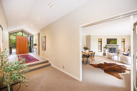 Photo of property in 7 Titirangi Drive, Fitzherbert, Palmerston North, 4471