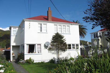 Photo of property in 132 Waiwhetu Road, Waterloo, Lower Hutt, 5011