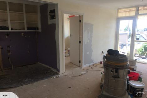 Photo of property in 10/219 Onewa Road, Birkenhead, Auckland, 0626