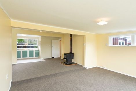 Photo of property in 3 Anga Street, Tangimoana, 4822
