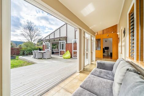 Photo of property in 24 Glen Road, Stokes Valley, Lower Hutt, 5019