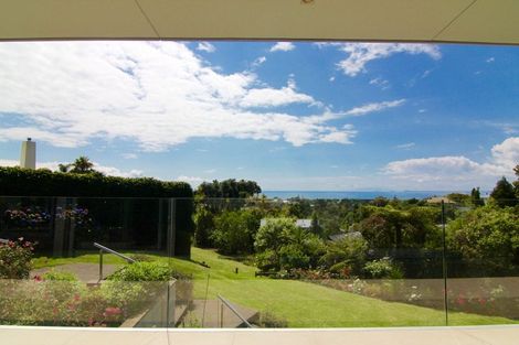 Photo of property in 25 Braemar Road, Castor Bay, Auckland, 0620