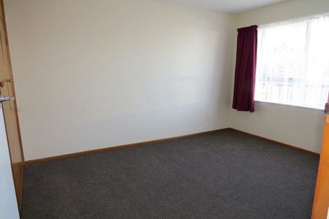 Photo of property in 2/12 Wanstead Place, Woolston, Christchurch, 8062