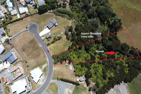 Photo of property in 9 Lori Lane, Coopers Beach, 0420