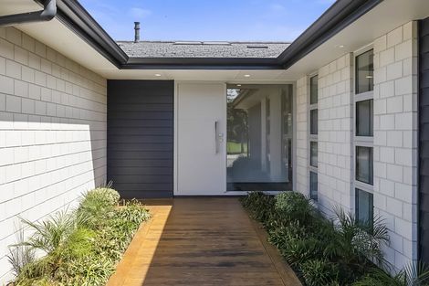 Photo of property in 7 Tupare Place, Highlands Park, New Plymouth, 4312