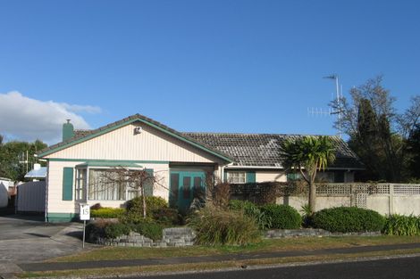 Photo of property in 15 Pamela Place, Deanwell, Hamilton, 3206