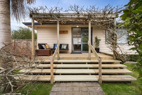 Photo of property in 1b Arney Road, Ranui, Auckland, 0612