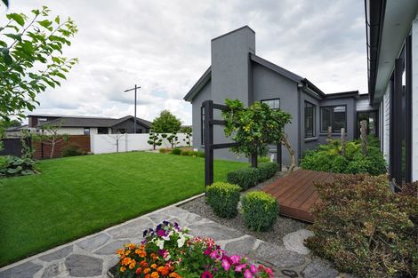 Photo of property in 71 Roy Hilton Drive, Flagstaff, Hamilton, 3210