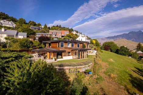 Photo of property in 27 Edinburgh Drive, Queenstown, 9300