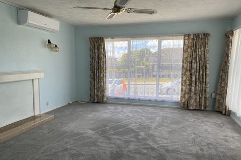 Photo of property in 10 Strid Road, Te Atatu South, Auckland, 0610