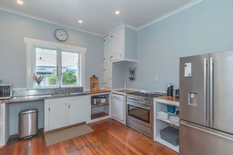 Photo of property in 556a Queen Street East, Levin, 5510