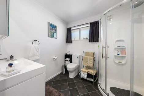 Photo of property in 33 Wairau Road, Picton, 7220