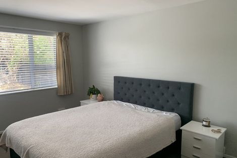 Photo of property in 100 Northcote Road, Northcote, Christchurch, 8052