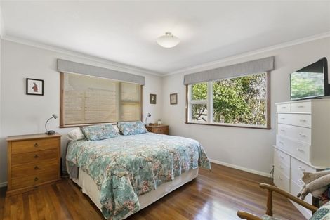 Photo of property in 19 Zion Road, Birkenhead, Auckland, 0626