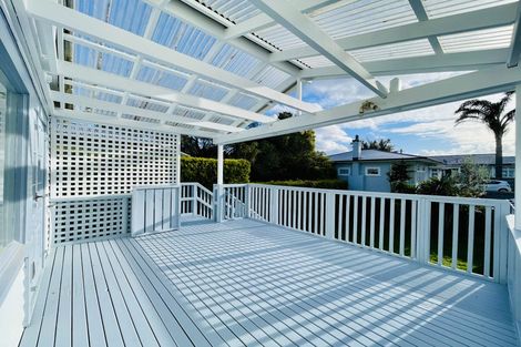 Photo of property in 60 Aroha Avenue, Sandringham, Auckland, 1025