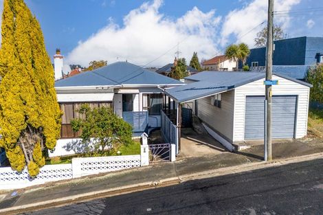 Photo of property in 14 Forbes Street, Balaclava, Dunedin, 9011