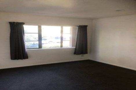 Photo of property in 2/26 Waratah Street, Birkenhead, Auckland, 0626