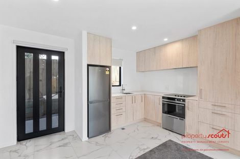 Photo of property in 5/80 Awaroa Road, Sunnyvale, Auckland, 0612